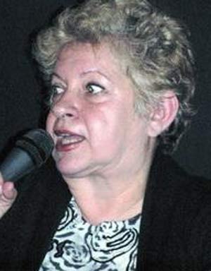 poetul Daniela Crasnaru